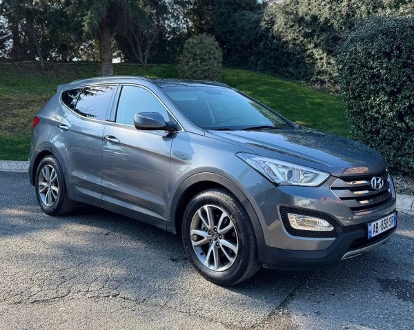 Hundai santa fe 2014 6+1 seats 2.0 diesel